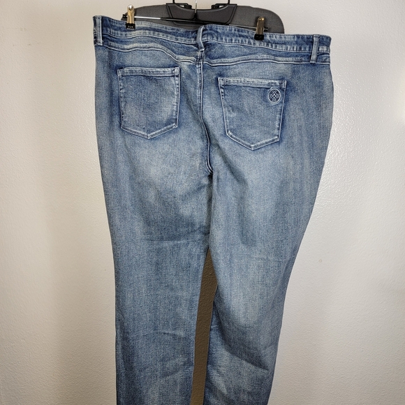 Laurie Felt Women's Forever Denim Relaxed Easy Skinny Jeans Size 26W - Picture 2 of 6